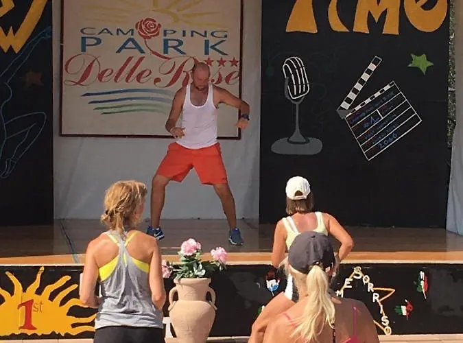 Rustico Park Delle Rose - Regarda Travel 公寓 *