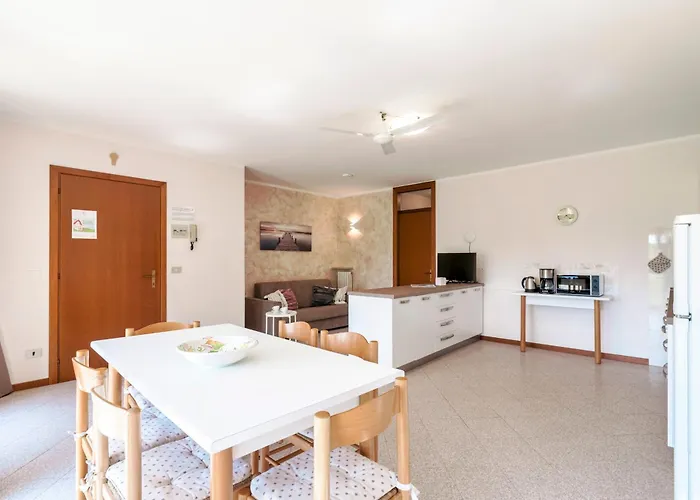 Rustico Park Delle Rose - Regarda Travel 公寓 *