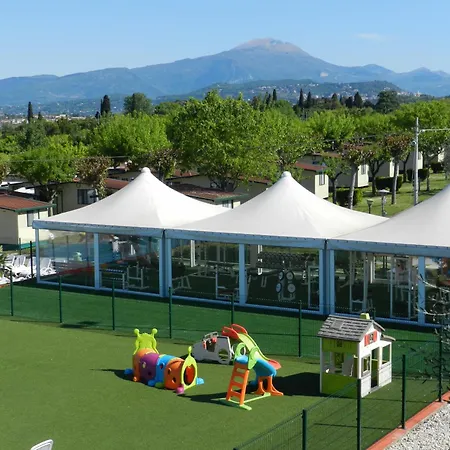 Daire Rustico Park Delle Rose - Regarda Travel *