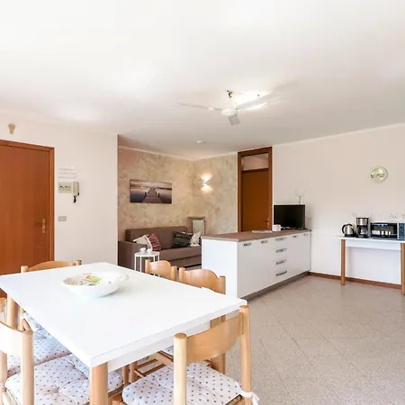 Rustico Park Delle Rose - Regarda Travel Apartament *