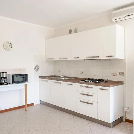 Apartament Rustico Park Delle Rose - Regarda Travel