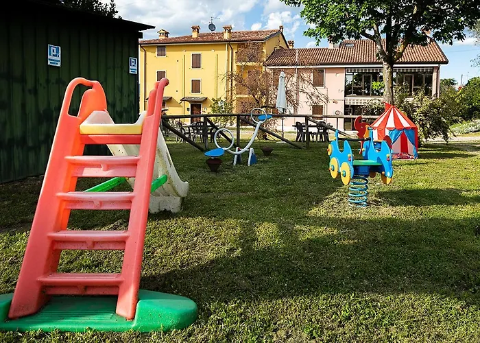 Rustico Park Delle Rose - Regarda Travel * Lazise
