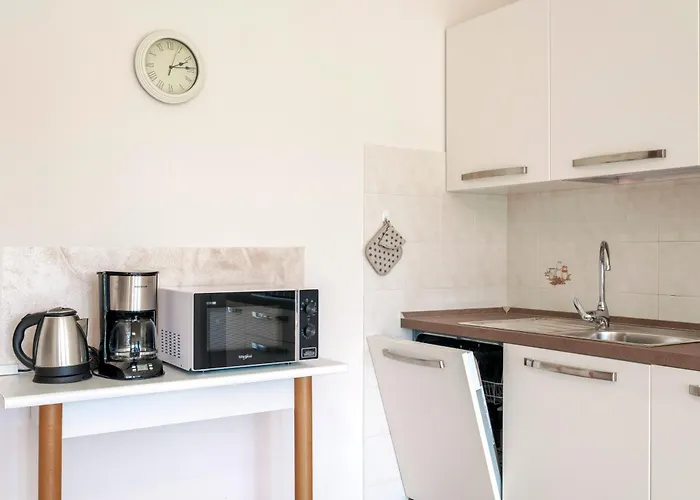 Lägenhet Rustico Park Delle Rose - Regarda Travel *