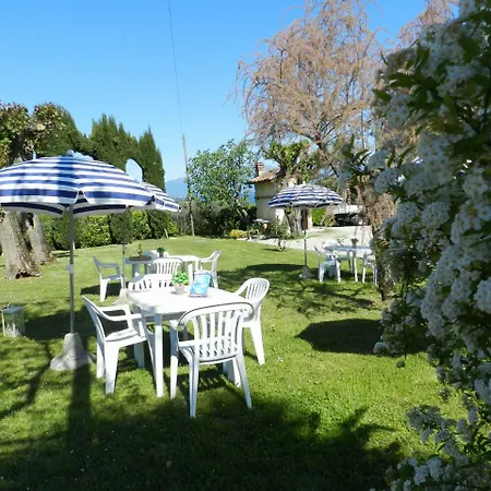 Rustico Park Delle Rose - Regarda Travel Apartment *